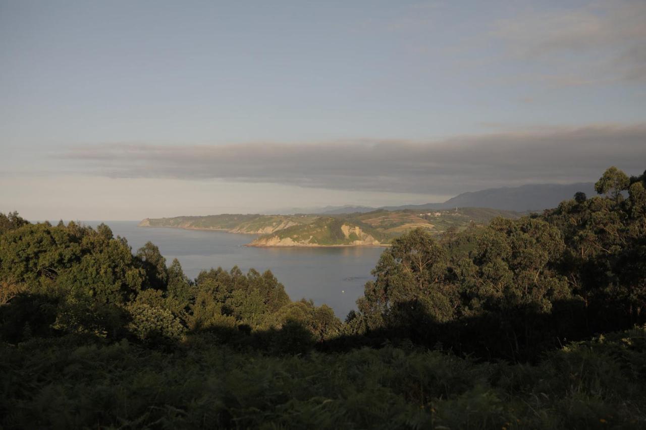 El Faro Unkempt - Tazones Villar  Exterior foto
